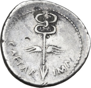 reverse: Mark Antony and Octavian.. AR Denarius, southern or central Italian mint, 40-39 BC