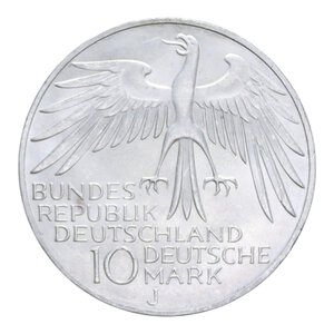 Reverse image