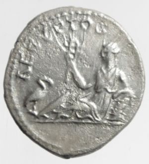 reverse: denario adriano
