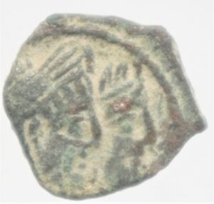 obverse: Mondo Greco.Arabia. Petra .Nabatea. Aretas IV, con Shuqailat. 9 a.C-40 d.C.  D\ Busti affiancati verso destra R\ Legenda tra due cornucopie.. Meshorer, Nabataea 114. Peso 3,00 gr.Diametro 16,00 mm.BB+.Patina Deserto