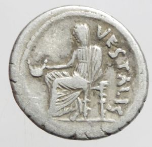 reverse: clodia denario