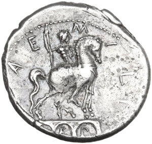 reverse: Mn. Aemilius Lepidus. Denarius, 114 or 113 BC