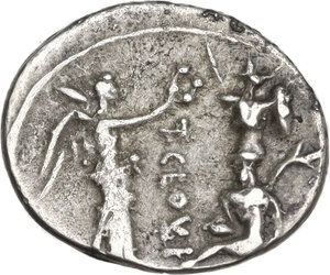 reverse: T. Cloulius. AR Quinarius, 98 BC