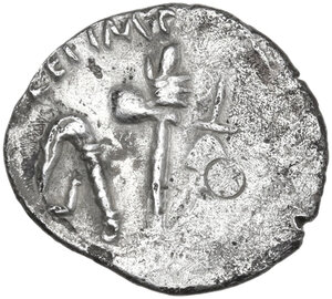 reverse: Marcus Antonius and Lepidus. AR Quinarius, unknown mint in Gallia Transalpina and Cisalpina, 43-42 BC