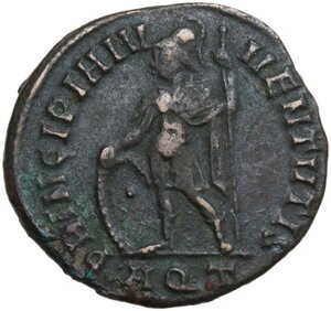 reverse: Crispus as Caesar (317-326).. AE 20 mm, Aquileia mint, 317 AD