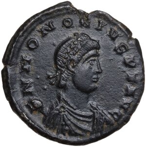 obverse: Honorius (393-423). AE 22 mm. Nicomedia mint, 3rd officina. Struck AD 393-395