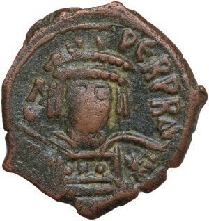 obverse: Heraclius (610-641).. AE Follis, Cyzicus mint