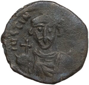 obverse: Justinian II (First Reign, 685-695). AE Follis. Constantinople mint