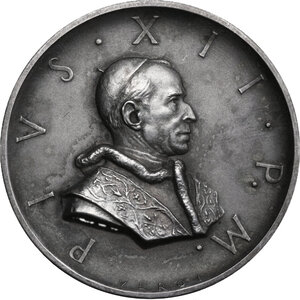 obverse: Pio XII (1938-1959), Eugenio Pacelli.. Medaglia straordinaria 1957 per il V centenario della fondazione dell Almo Collegio Capranica