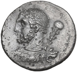 obverse: Ti. Quinctius. AR Denarius, 112 or 111 BC