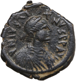 obverse: Justin I (518-527).. AE Follis. Nicomedia mint