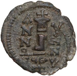 reverse: Justin II and Sofia (565-578).. AE 10 Nummi (Decanummium). Theoupolis (Antioch) mint. Dated RY ?