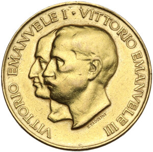 obverse: Vittorio Emanuele III (1900-1943). Medaglia 1914 per il centenario dell Arma dei Carabinieri Reali
