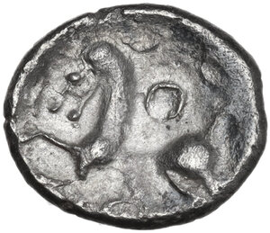 reverse: Central Gaul, Aedui. AR Quinar, 80-50 BC