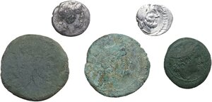 obverse: The Roman Republic.. Lot of five (5) silver and bronze roman republican coins