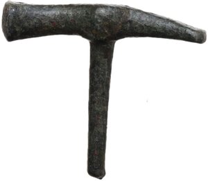obverse: Roman period. Bronze miniaturistic hammer. 30x27 mm