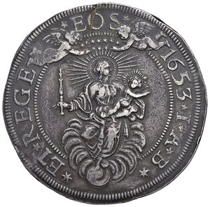 reverse: Genova. Dogi Biennali e governatori della Repubblica (1528-1797). Serie della III fase: 1637-1797. Da 2 scudi 1653 (sigle IAB) AG gr. 76,52. Lunardi 259. MIR 290/9. Molto rara. Lieve frattura del tondello, altrimenti buon BB 