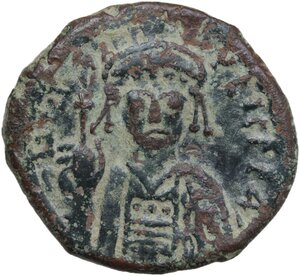obverse: Maurice Tiberius (582-602).. AE Follis, Nicomedia mint, dated RY 1 (582-583)