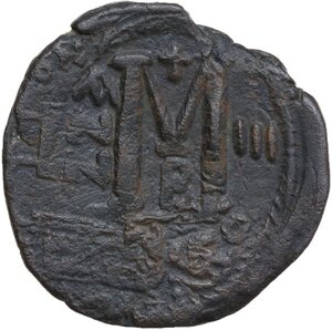 reverse: Heraclius (610-641).. AE Follis, Nicomedia mint, darted RY 3 (612-613)