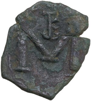 reverse: Constans II (641-668).. AE Follis, Syracuse mint, 674-648