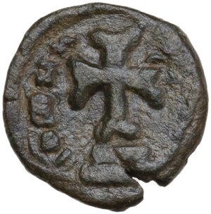 obverse: Heraclius (610-641).. AE 6 Nummi. Alexandria mint. Struck 613-618 AD
