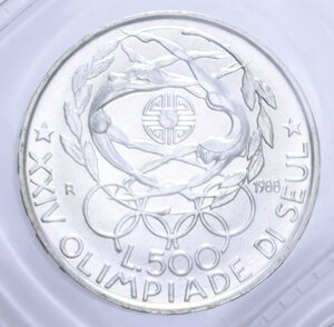 reverse: 500 LIRE 1988 OLIMPIADE DI SEUL AG. 11 GR. IN ASTUCCIO FDC