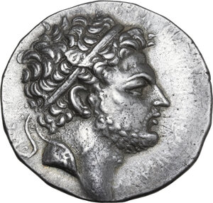 obverse: Kings of Macedon.  Perseus (179-168 BC).. AR Tetradrachm. Pella or Amphipolis mint, Au-, mintmaster. Struck circa 173-171 BC
