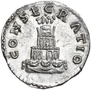 reverse: Divus Antoninus Pius (after 161 AD).. AR Denarius