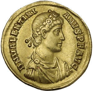 obverse: Valentinian I (364-375).. AV Solidus. Constantinople mint, 367-375 AD
