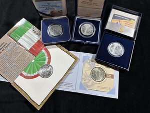 obverse: REPUBBLICA ITALIANA - 10,000 Lire in conf - 5 monete