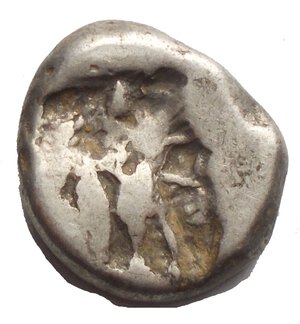 reverse: Persia, Impero Achemenide, Siglos, c. 445-420 a.C. AR g 5,4 d/ Re persiano nello schema della corsa inginocchiata a d. r / Punzonatura incusa. 