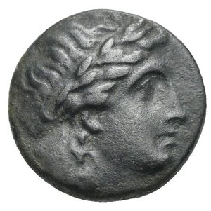 obverse: SELEUKID KINGS OF SYRIA. Antiochos II Theos, 261-246 BC. (Bronze, 16.63 mm, 4.14 g), Sardes. Laureate head of Apollo to right. Rev. ΒΑΣΙΛΕΩΣ - ΑΝΤΙΟΧΟΥ Tripod; below, anchor; to outer left, monogram Σ; to outer right, monogram ΔI. Seleucid Coins I, 186, 522.2. HGC 9, 253a. SNG Israel I, Coll. Spaer, 352. Dark green patina. Very Fine.
From a European collection formed prior to 2005.