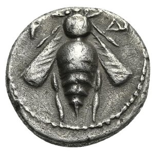 obverse: PHOENICIA. Arados. Circa 174-110 BC. Drachm (Silver, 17.00 mm, 4.01 g). Dated year 100 = 160-159 BC. Bee with straight wings; to left, P (date = 100); to right, ΔΙ . Rev. ΑΡΑΔΙΩΝ Stag standing right; behind, palm tree. HGC 10, 63. BMC Phoenicia, 21, 158. Duyrat 2855-2866. Toned. Good Very Fine.  