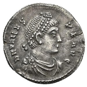 obverse: Valens, 364-378. Siliqua (Silver, 18.50 mm, 1.93 g) Antioch, 367/375. DN VALENS PF AVG Draped and cuirassed bust of Valens right, wearing pearl diadem. Rev. VOT X MVL XX within laurel wreath with dotted circle above and ribbons below, ANT and crescent in exergue. RIC IX, 33b.2; RSC 95Ad. Minor flan crack and scratch on portrait. Toned. Nearly Very Fine.  

