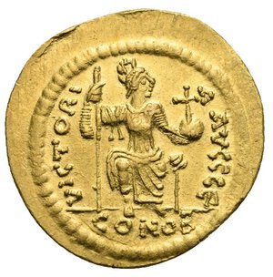 reverse: Justin II, 565-578. Solidus (Gold, 20,78 mm, 4,36 g), Constantinopolis, 566/7-578. D N IVSTINVS P P AVI Helmeted and cuirassed bust of Justin II facing, holding Victory on globe in his right hand and with a shield decorated with a horseman to left over his left shoulder. Rev. VICTORIA AVGGG Γ / CONOB Constantinopolis seated facing on throne, head to right, holding scepter in her right hand and globus cruciger in her left. DOC 4 var. (unlisted officina letter). MIB 4.;SB 345. Well struck on a broad flan. Good Extremely Fine.