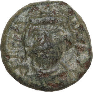 obverse: Heraclius (610-641).. AE Decanummium. Catania mint