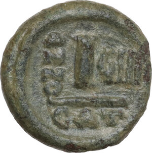 reverse: Heraclius (610-641).. AE Decanummium. Catania mint