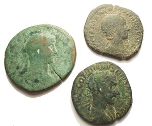 obverse: Impero Romano Lotto di Tre Grandi Bronzi 