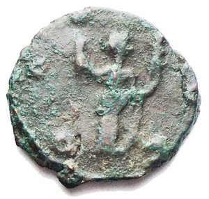 reverse: Impero Romano - Vittorino. 269-271 d.C. Antoniniano. Ae. Peso g 0,99.. Diametro mm 13,8. BB+. Patina verde