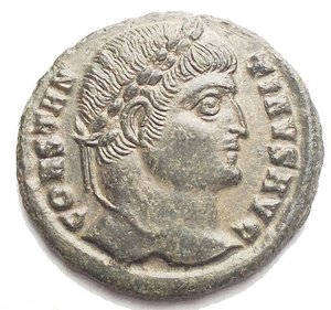 obverse: Impero Romano. Costantino I. 306-337 d.C. Follis. D/ CONSTANTINVS AVG Testa di Costantino verso destra. R/ PROVIDENTIAE AVGG Porta del campo, sopra una stella. Peso 3,04 gr. Diametro 19,97 mm. SPL. Patina verde su argentatura