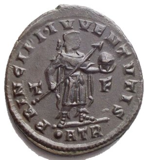 reverse: CONSTANTINE II (Caesar, 316-337). Follis. Treveri. Obv: FL CL CONSTANTINVS IVN N C. Bare-headed, draped and cuirassed bust right. Rev: PRINCIPI IVVENTVTIS / T F / ° A TR Prince standing right in military attire, holding globe and transverse spear. Good VF. gr 3,54. mm 19,15 x 21,26