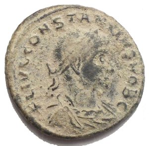 obverse: CONSTANTIUS II 324-337 AD. Æ Follis (19,25mm - 2.83 g). Intonso