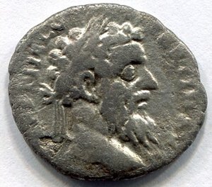 obverse: PERTINACE (193), Roma. AR Denarius (18 mm. - 2,37 gr.). D.\: IMP CAES P HELV PERTIN AVG; R.\: PROV DEOR COS II; rif.: RIC 11a. Cons.: qBB/MB. / Rarità: R2.