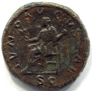 reverse: GIULIA MAMAEA (235). Roma. AE sestertius (17,66 gr. - 31 mm.). R.\: IVNO AVGVSTAE. RIC 683. BB+. Ottima patina brown.