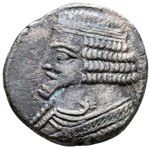 obverse: PARTI - Phraates IV (38-2 a.C.); AR Tetradramma (28 mm, - 10,59 gr.). BB. NC. Ottima la patina, molto gradevole la moneta.
