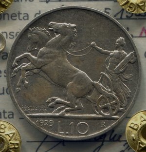 reverse: Regno d Italia. Re Vittorio Emanuele 3° (1900-1946). 10 lire 