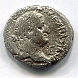 obverse: VESPASIANO (69-79). Alessandria, Egitto. AR Tetradramma (10,58 gr. - 24/22 mm.). R.\: Vittoriola con corona. MB. NC.