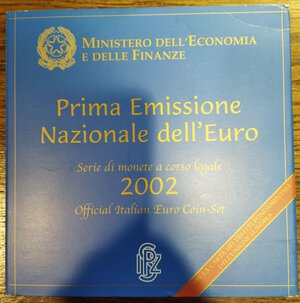 obverse: Italia. Divisionale del 2002. 8 monete.