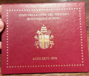 obverse: Vaticano. Divisionale del 2004. 8 monete.
