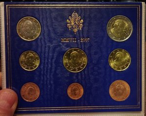 reverse: Vaticano. Divisionale del 2007. 8 monete.